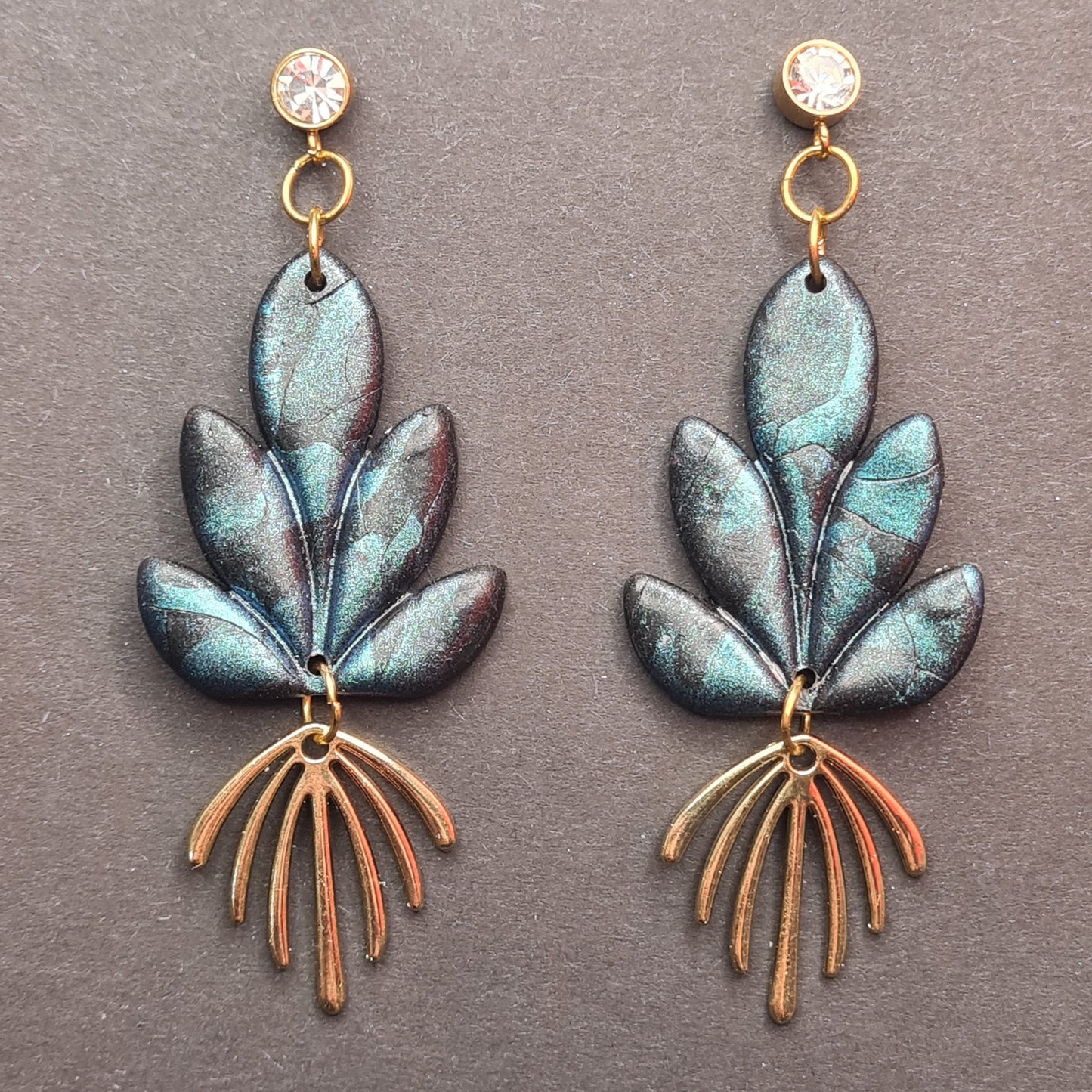 CCC Polymer Earrings Pearl Blue Leaf